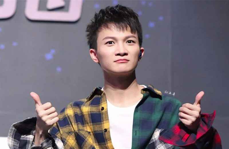 周深与萨顶顶神仙合作《自由行走的花》天籁声音惊艳观众