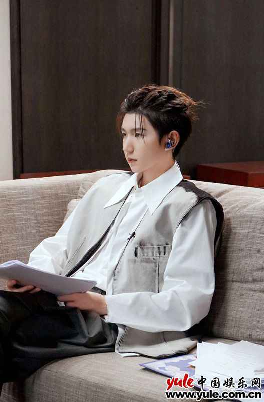 王源《明日创作计划》上线 音乐交流引共振