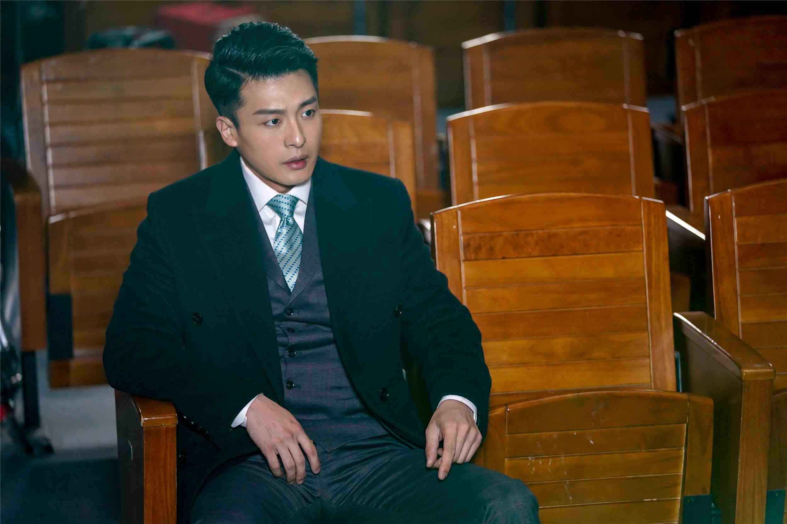 《惊蛰》持续热播 孙艺洲受伤苏醒难掩心酸