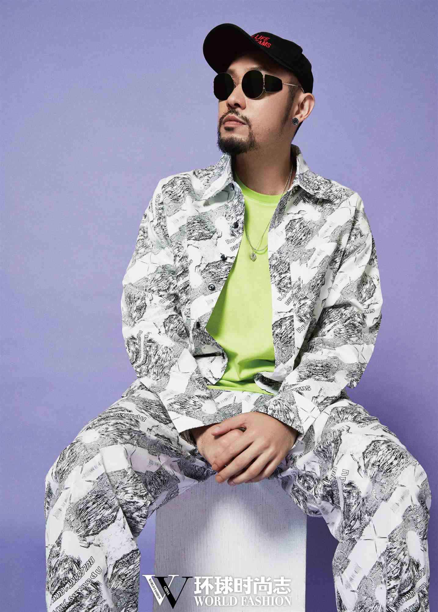 MC HotDog热狗最新杂志大展时尚表现力 “废欲清”巡演年底引人期待