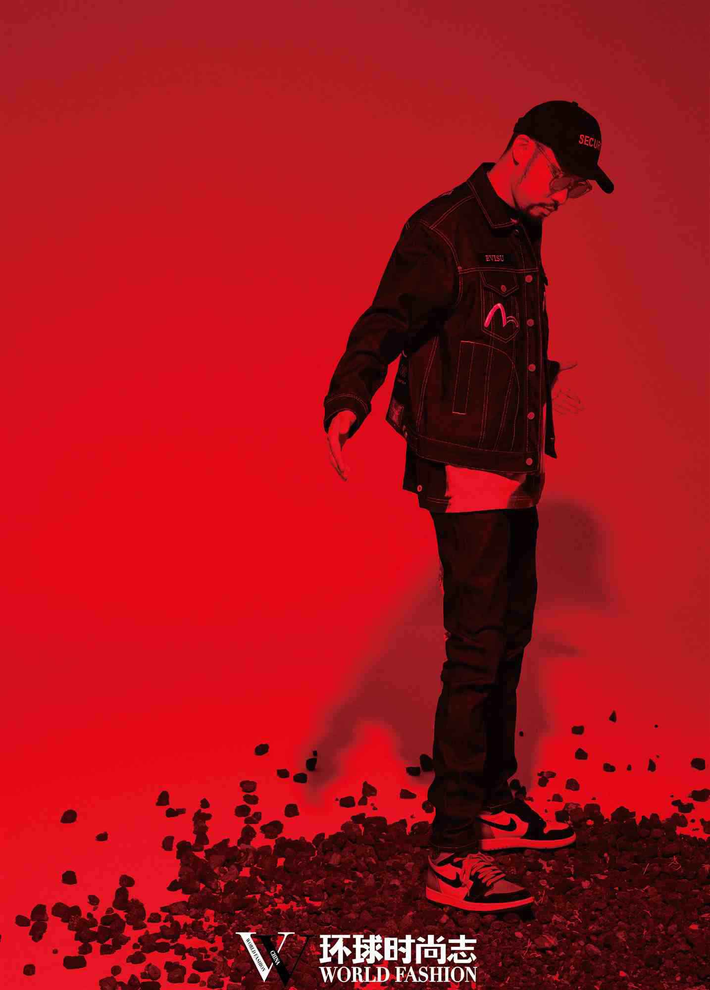 MC HotDog热狗最新杂志大展时尚表现力 “废欲清”巡演年底引人期待