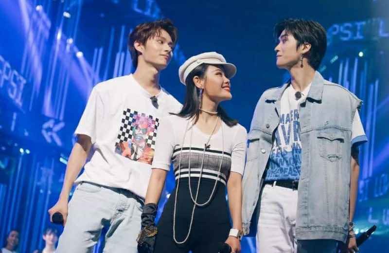 《歌手当打之年》嘉宾名单展出，看到歌手名字，网友：看点十足