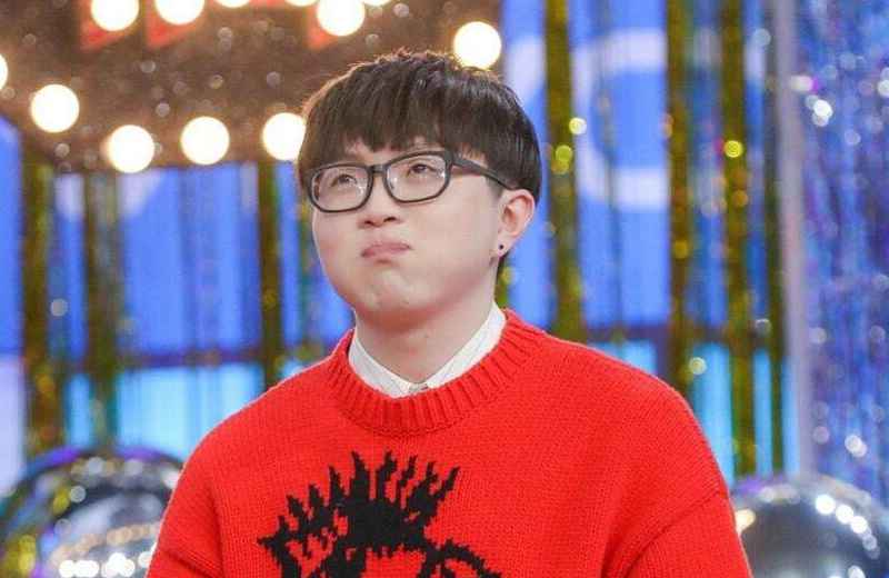 毛不易给学员写寄语,当被问到写了些什么,他的回答令人哈哈大笑