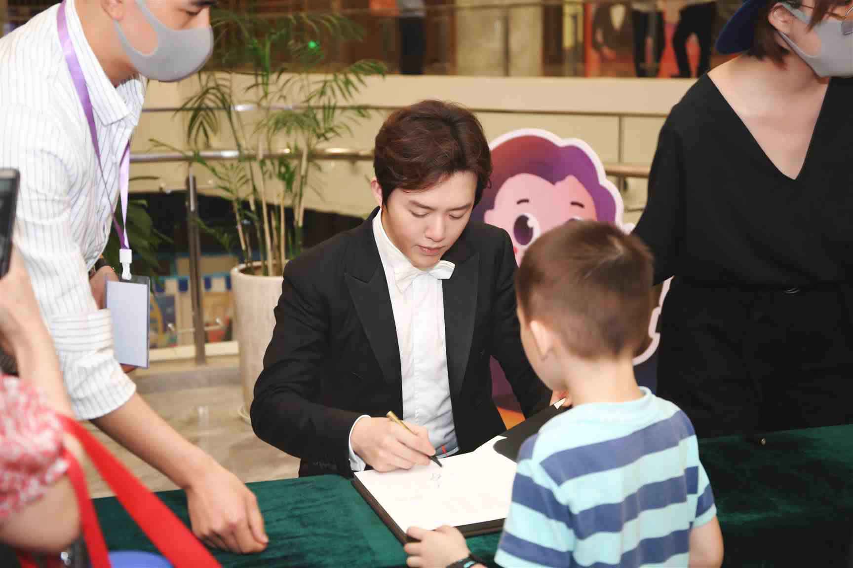 李云迪奏鸣曲奏响星城，长沙音乐会好评如潮