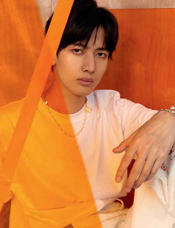 甘望星 | 聚光灯下的平凡自我