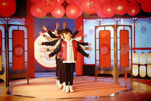 十二星宿组合齐送新年祝福 发财神曲新年咔咔就是发(图文)