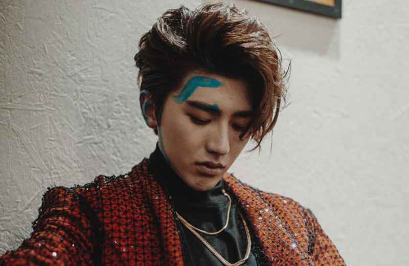 蔡徐坤《青2》现场闹笑话，错认老乡，网友喊话太可爱