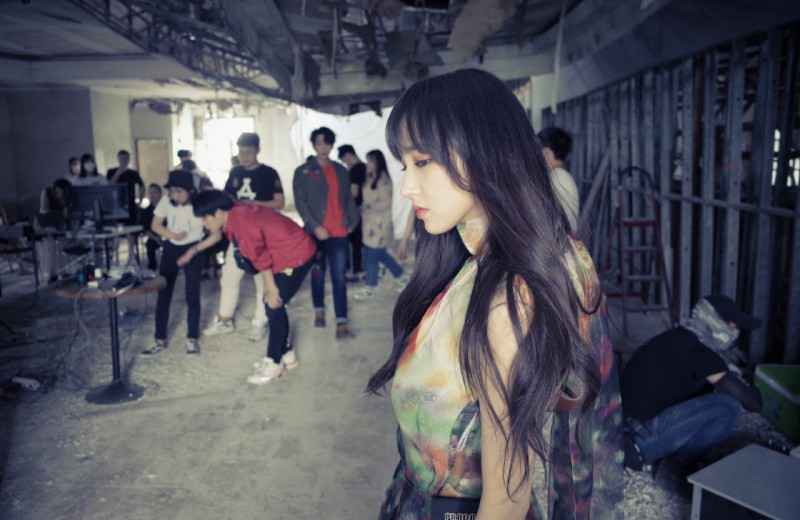 程潇加盟《少年之名》，出道不久即坐拥大量资源，惹一众网友艳羡