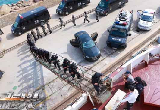 《走火》持续热播 多场景大场面还原铁警真实风貌