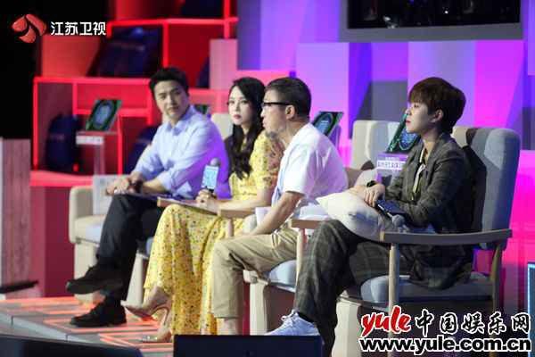 紧急呼叫！《超脑少年团》今晚要“造”手机了