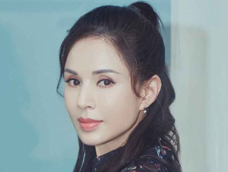 李若彤为什么不老？素颜分享抗衰老三大方法