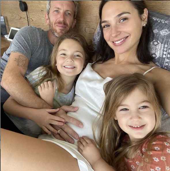 盖尔加朵怀孕外出曝光 素颜入镜美到发光