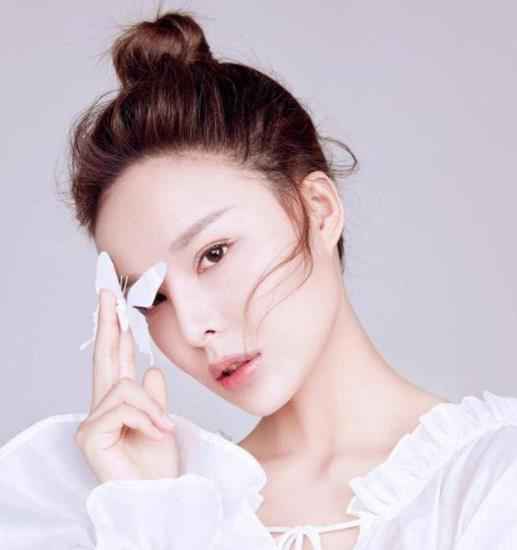 治愈系95后歌姬胡小斐 实力演绎《一百万个可能》