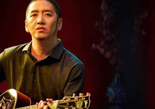 我和我的祖国电影插曲《回到那一天》 郝云唱出岁月变迁