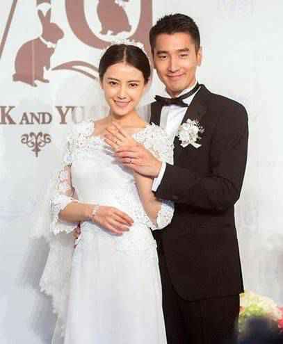 高圆圆发文支持老公赵又廷新剧：开启二刷