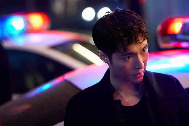 张艺兴《扫黑风暴》将收官 林警官涉险为正义而战