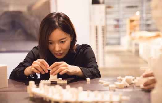 王珞丹对话建筑师袁烽 当建筑遇上机器人“好玩的才刚开始”