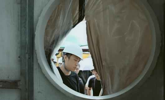 王珞丹对话建筑师李虎 他和他的作品都勇于真实表达