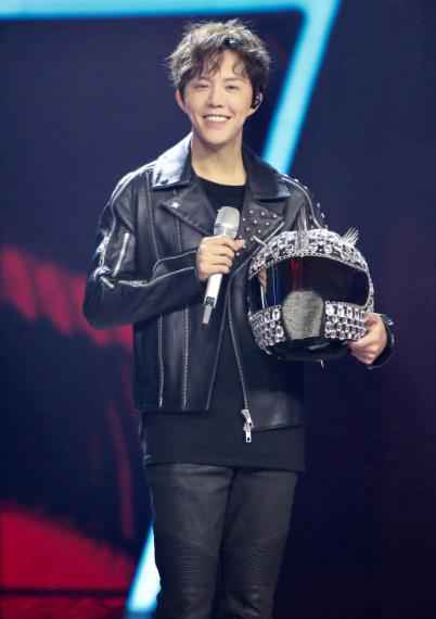 蒙面唱将“赛车王子”揭面 烧脑猜想真身竟是李云迪