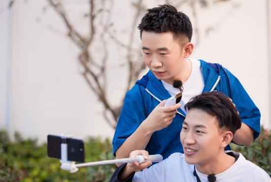 湖南卫视《快乐哆唻咪》杨迪拍西湖十景引爆笑