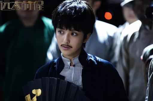 佟丽娅乔装“一爷”霸气登场《远大》角色突破获期待