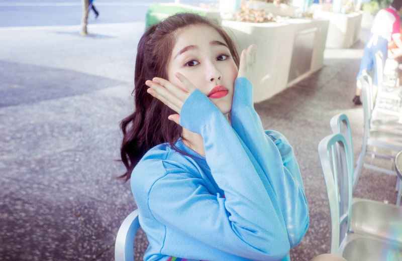 做作女孩虞书欣笑料不断，人送外号快乐小喷泉