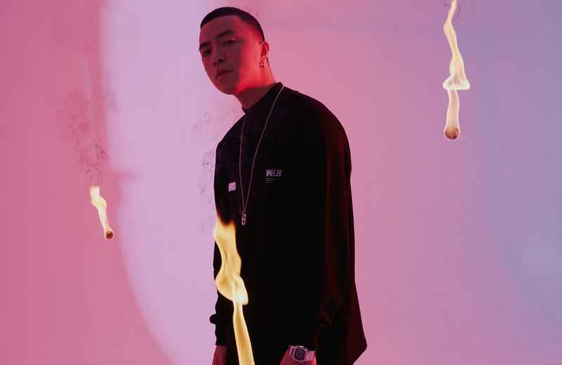 说唱导师 Jony J遇到最大难题，除了尴尬一笑别无他法