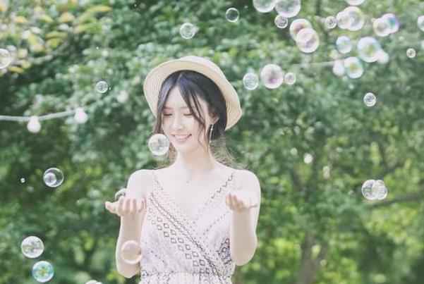 阿冷发布单曲《春风吹》 全新编曲暖意来袭