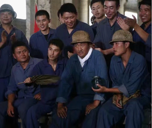 一首经典《黄金兄弟》，成就韩喜音乐之路