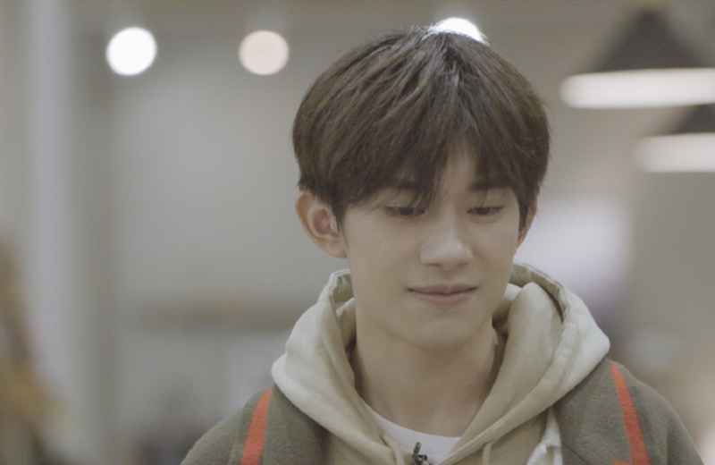 《朋友请听好》继续来袭，千玺自爆春节胖十斤，何老师回忆往事