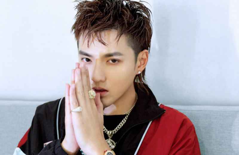 《青你2》秦牛正威说唱像读诗,网友:做导师可真难