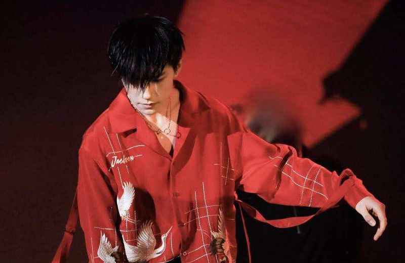 新的一档综艺节目《伟大的舞者》来了，易烊千玺的参与让人期待