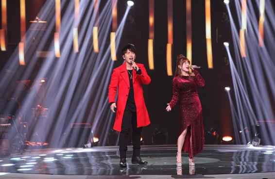 《中国藏歌会》 阿兰挑战新曲风 藏族小调混搭rap燃爆现场