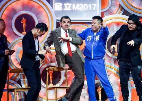 超精彩！憨豆先生叫板郭德纲 欲争《欢乐喜剧人》掌门人