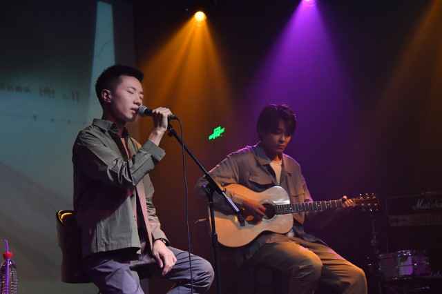 音乐唱作人郑兴北京谈唱会?用音乐诠释生命历程中的《眼泪博物馆》