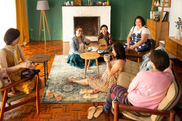 万芳《给妳们》MV幕前幕后十座金奖加持 七姐妹全员出演情比金坚