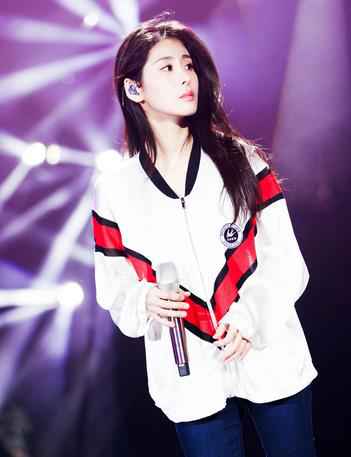 《歌手》张碧晨返场“零压力” 《胡桃夹子》释放自我唱出心声