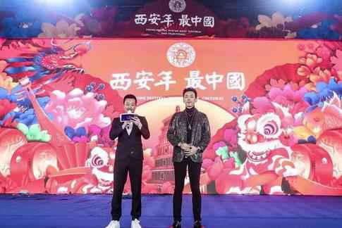 刘瀚之帅气亮相西安城墙马拉松 展现低声魅力