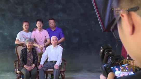 《此时此刻》今晚开播 叛逆少女成长为一手带娃的辣妈