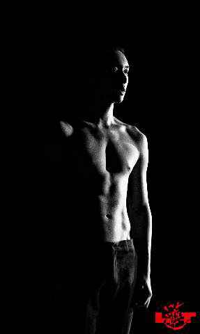 张艺兴新专《莲》销量破五千万 M-pop重新定义中国风获认可