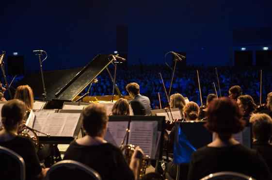 李云迪“云指肖邦”澳纽巡演第二站落幕 自弹自指征服奥克兰乐迷