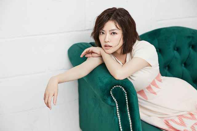 查可欣新专第二篇章继续解锁，新单惬怀演绎完美生活幻想曲