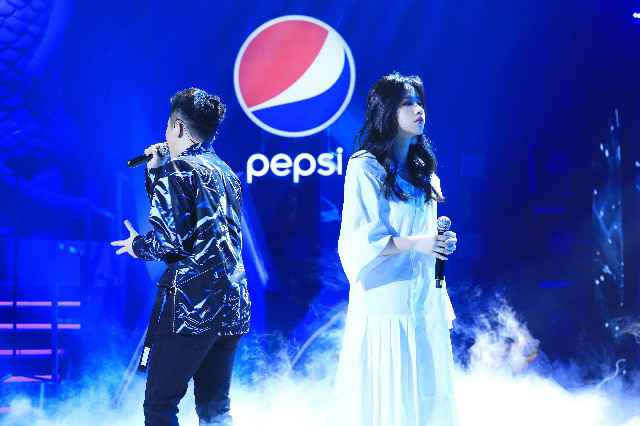 孟慧圆蜕变之歌《还》舞台首唱 深刻寓意动人心弦