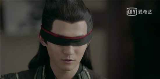 五竹打得过燕小乙却接不住洪四痒一掌?