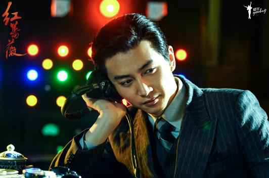 《红蔷薇》杨子姗陈晓化身剧宣 为“君竹CP”合体预热