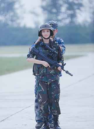 《真男2》佟丽娅“帅不过三秒” 耿直认真本色一显反差萌