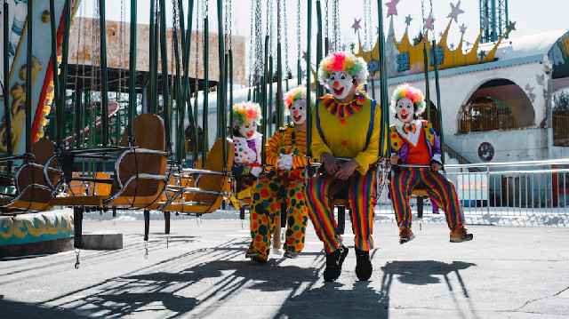 16层新专辑先行单曲上线，精巧器乐铺排搭建诡异《失落园》