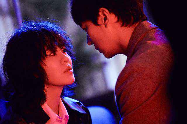 郁可唯《记恨》MV首播 化身杀手演技获赞