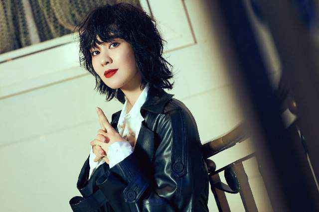 郁可唯《记恨》MV首播 化身杀手演技获赞