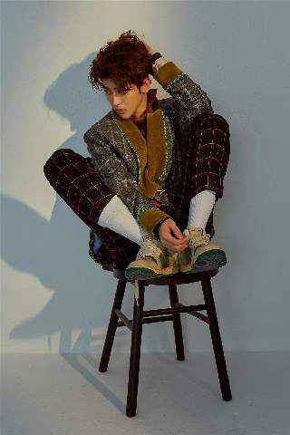 蔡徐坤新歌《Hard To Get》解锁上线 独特艺术风格诉说深情灵魂